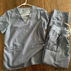 FIGS scrubs (women)